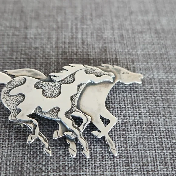 Fabulous Native American Navajo Sterling Horse Brooch By Frank Salcido 🐎♥️ - Picture 10 of 11